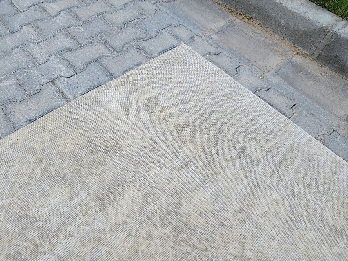 7x10 Neutral Rug, Geometric Design, Turkish Wool hand Made, Living Room Decor