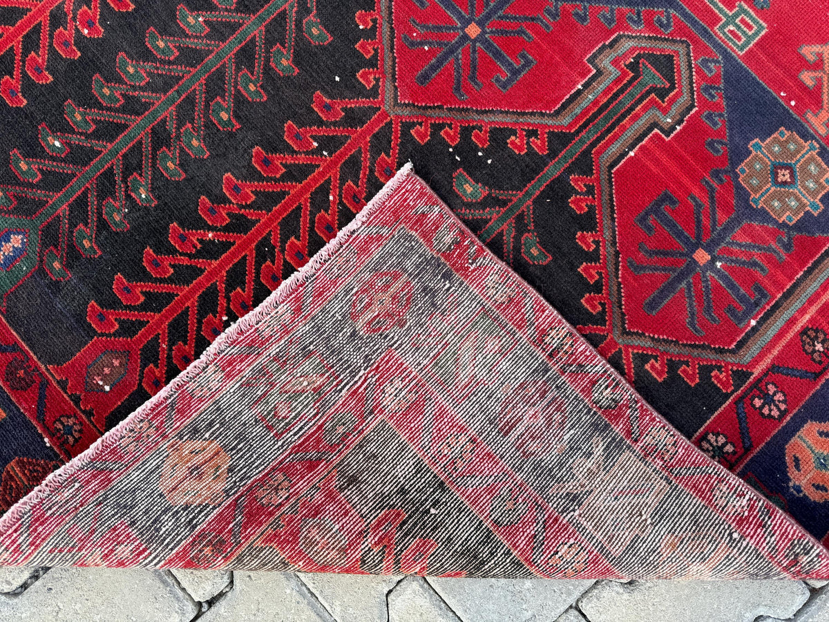 Handwoven Wool Area Rug 5x9: Red Bohemian Oriental Rug