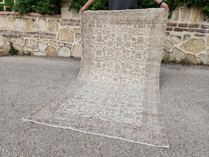 4x6 Oushak Rug: Hand Knotted Turkish Wool Area Rug