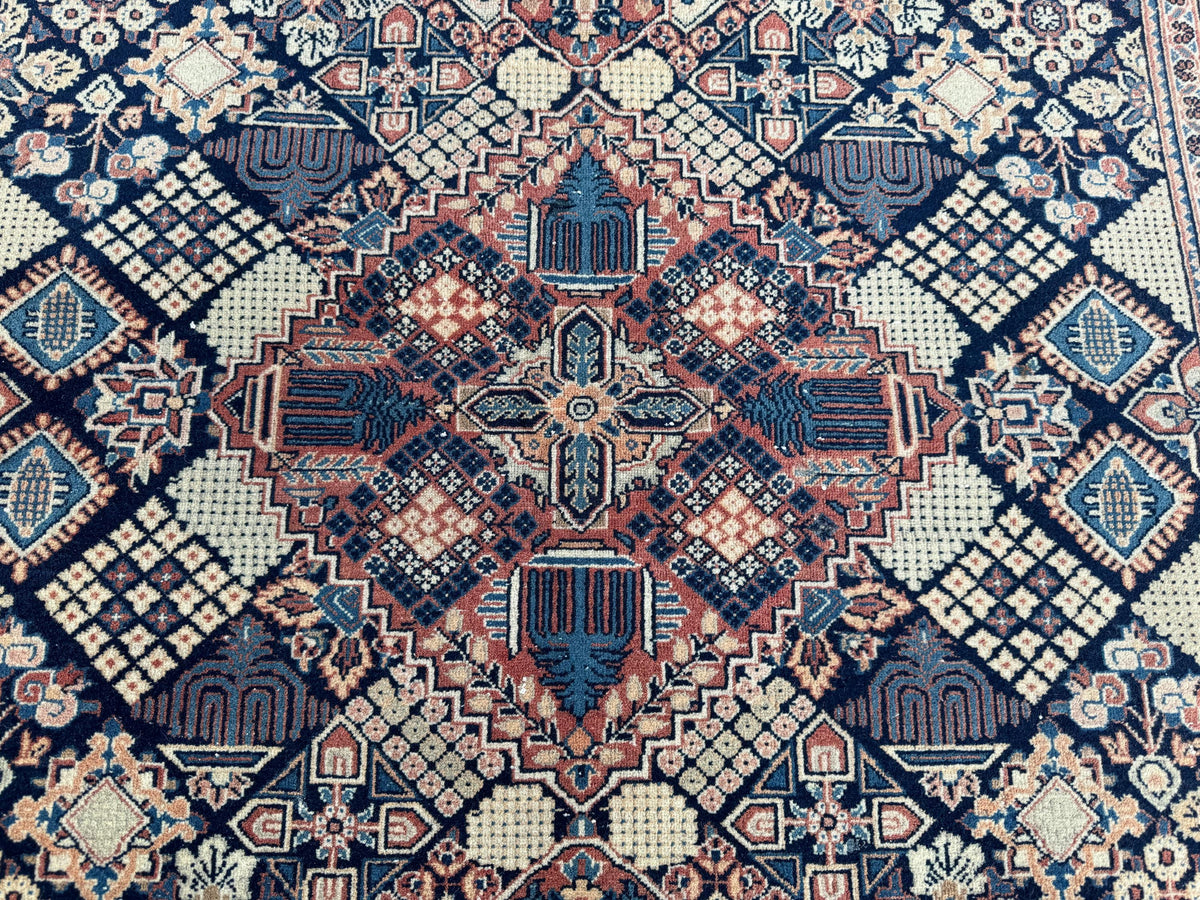 5x7 Antique Turkish Wool Rug: Handcrafted Bohemian Area Rug