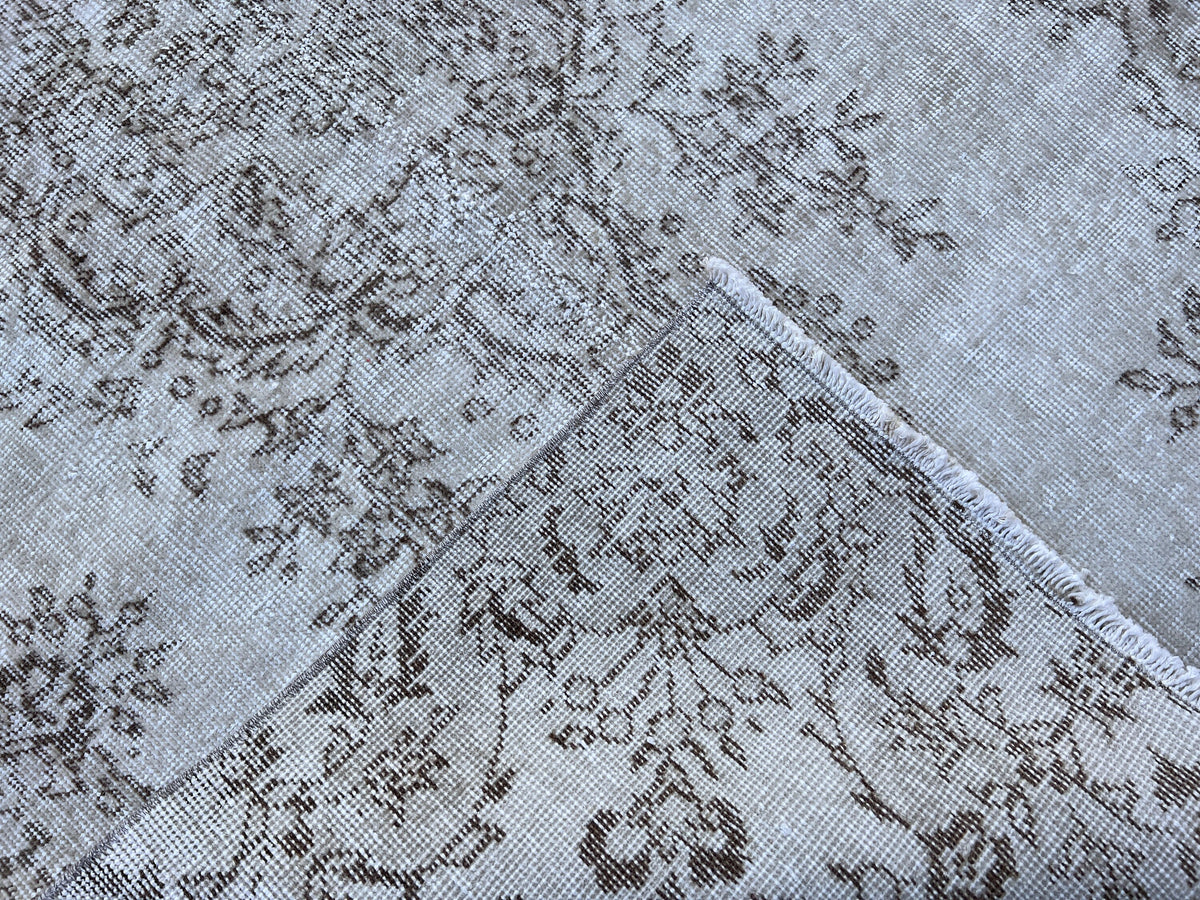 Handwoven Turkish Oushak Rug: Wool & Cotton Blend, Isparta Design
