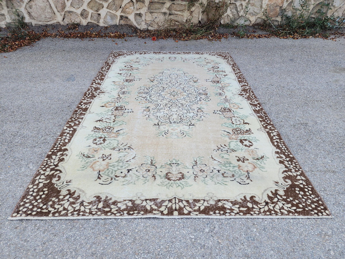Hand Made Rug 5.7 x 9 ft, Turkish Hand Made Oushaj Design, Dining Room Decor