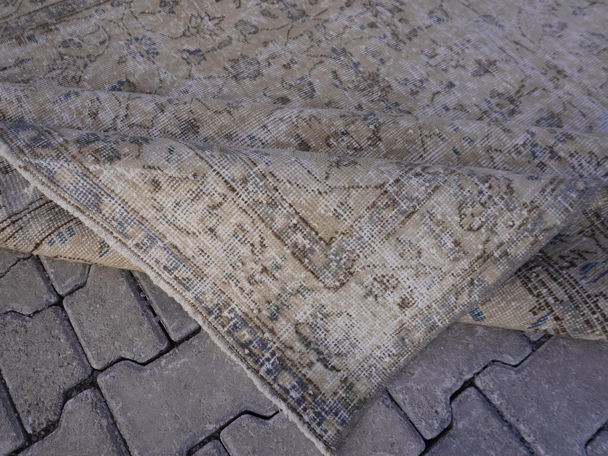 Handwoven Beige Oushak Wool Rug: 5x8 Turkish Boho Area Rug