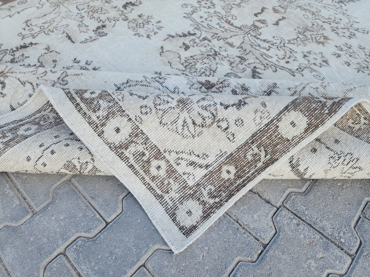7x10 Vintage Oushak Rug: Hand-Knotted Wool, Beige Traditional Rug