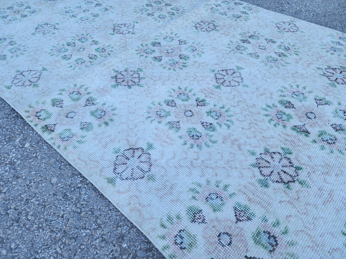 3x6 Neutral Small Runner Rug: Hand Knotted, Entry Decor
