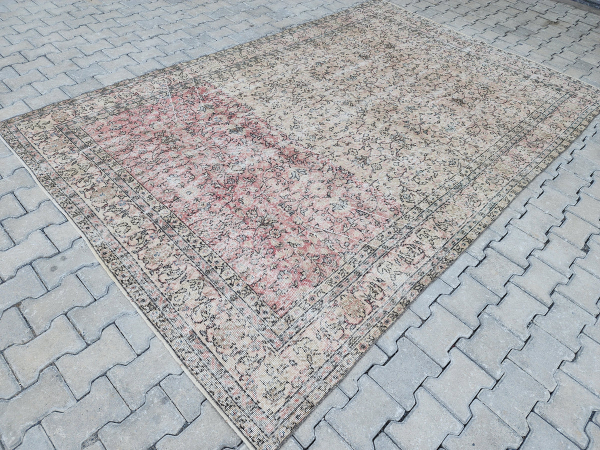 7x10 Vintage Turkish Rug: Beige and Pink Oriental Oushak Rug