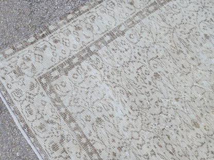 6x10 Turkish Rug: Living Room Decor, Beige and Brown