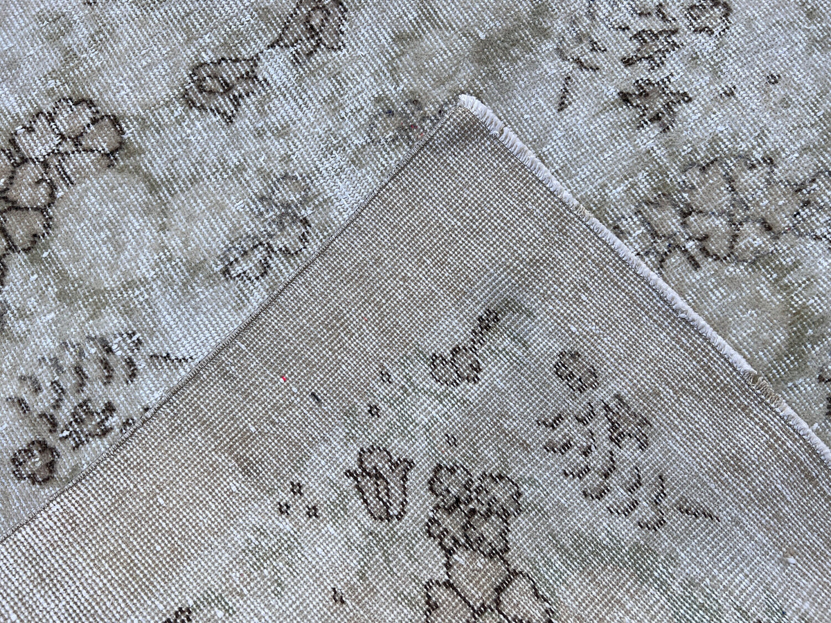 Handwoven Turkish Oushak Rug 4x7: Wool & Cotton Vintage Design