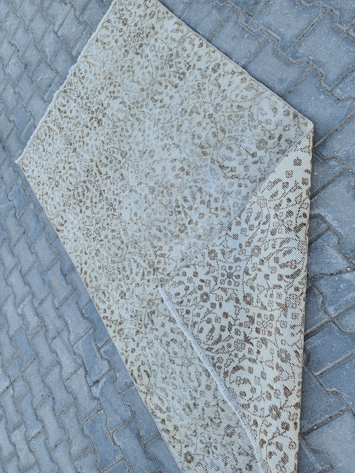 Handwoven Turkish Oushak Rug 3x6: Wool & Cotton Neutral Rug