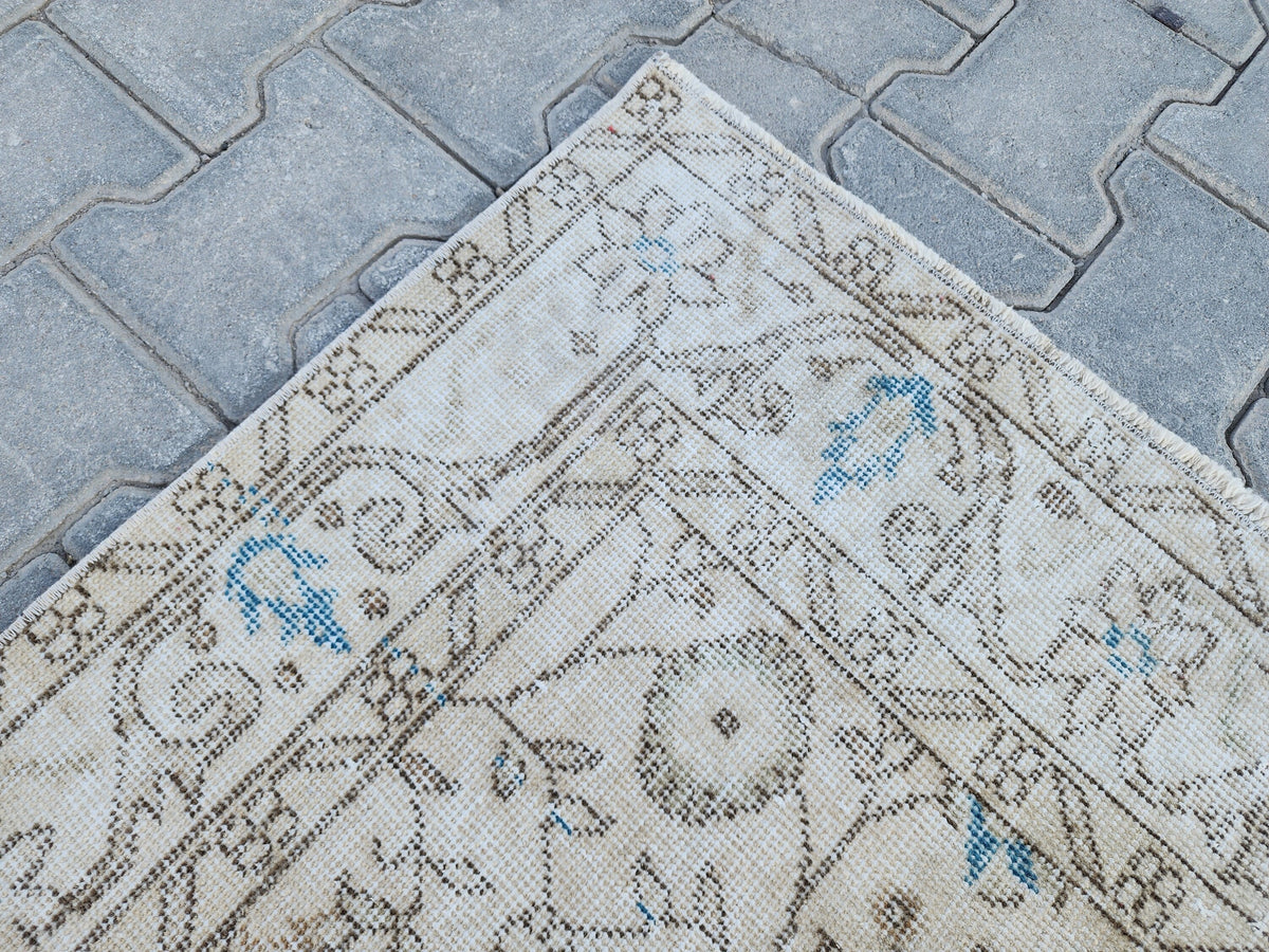 Handwoven Turkish Oushak Rug 4x7: Wool & Cotton Blend