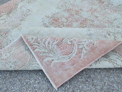 Vintage Turkish Oushak Rug 7x10: Hand-Knotted Wool, Distressed Beige
