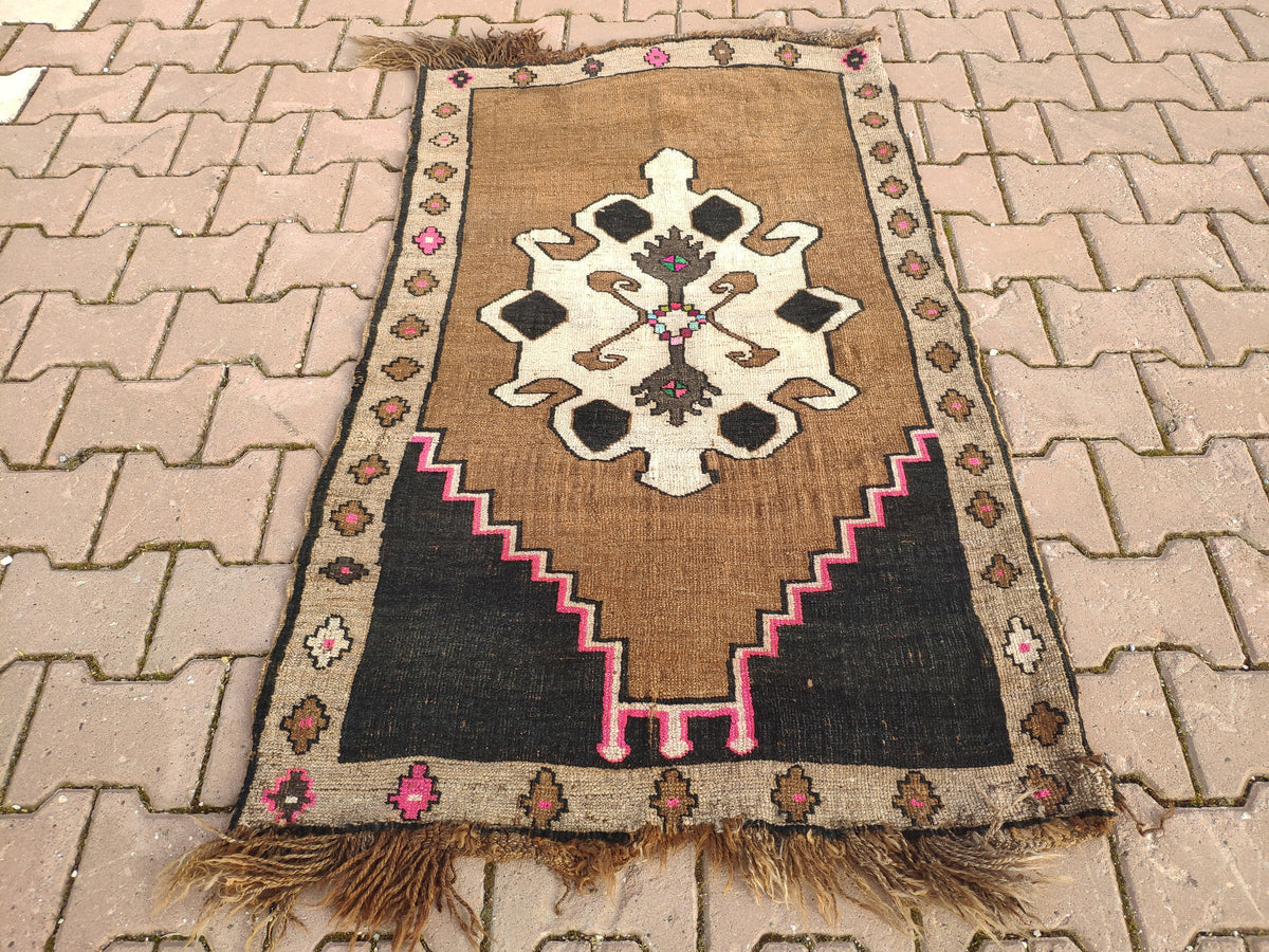 Handwoven Wool Kars Vintage Rug: Bohemian Brown Accent Rug (2.03x3.51)