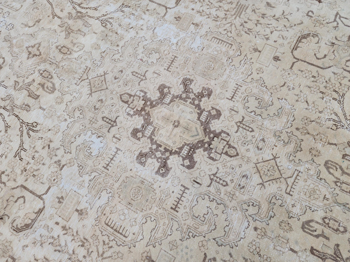 8x12 Neutral Heriz Area Rug, Hand Knotted Up Cycled Wool, Living Room Bohemian Decor