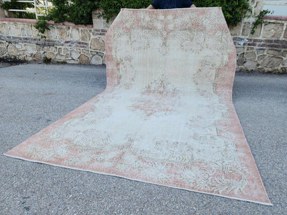 Vintage Turkish Oushak Rug 7x10: Hand-Knotted Wool, Distressed Beige