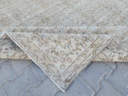 Vintage Oushak Wool Rug 7x10: Beige Oriental Bohemian Decor