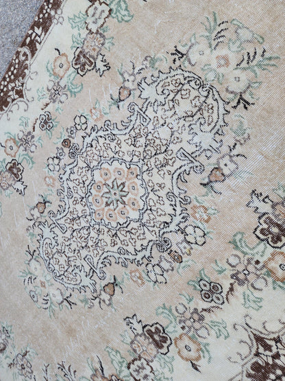 Hand Made Rug 5.7 x 9 ft, Turkish Hand Made Oushaj Design, Dining Room Decor