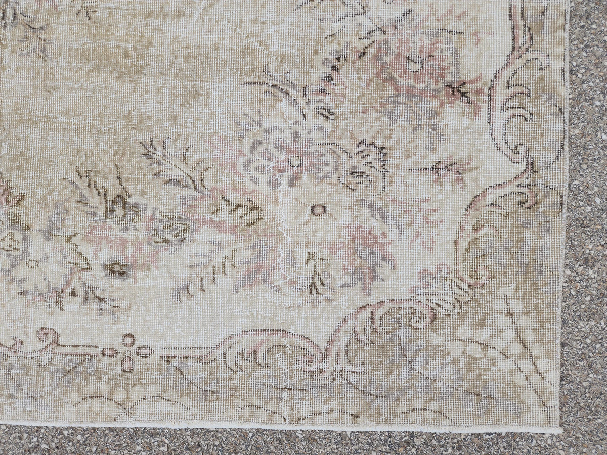 Hand Knotted Wool Oushak Rug 7x10: Beige Rustic Farmhouse Style