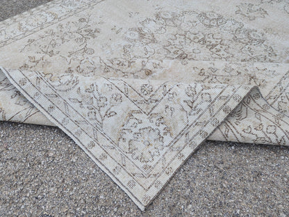 6x9 Vintage Oushak Rug: Handknotted Wool Isparta Carpet
