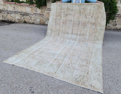 Beige Turkish Wool Rug 7x10: Handwoven Oushak Oriental Rug