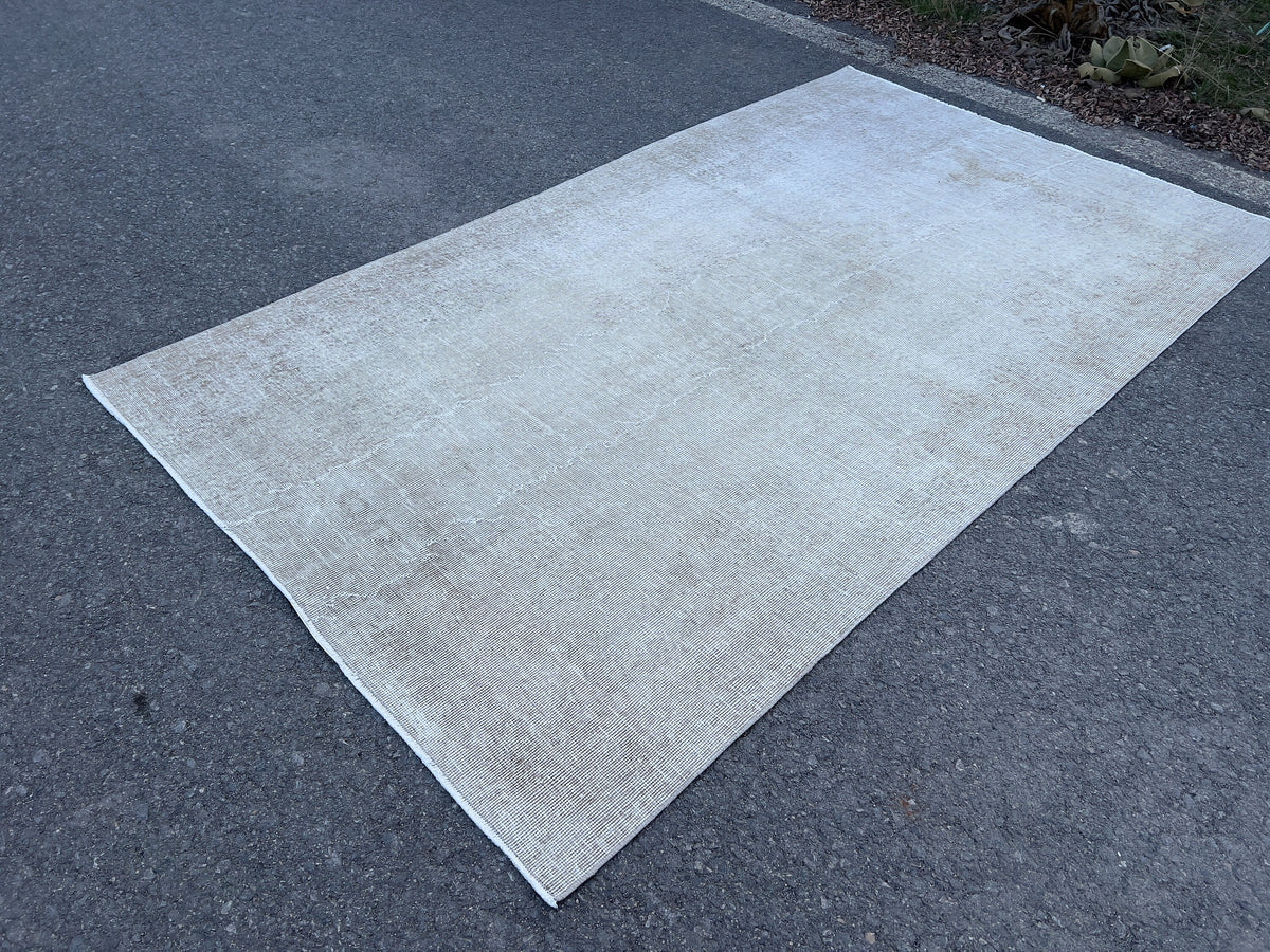 Handwoven Turkish Oushak Rug 5x8: Wool & Cotton Blend