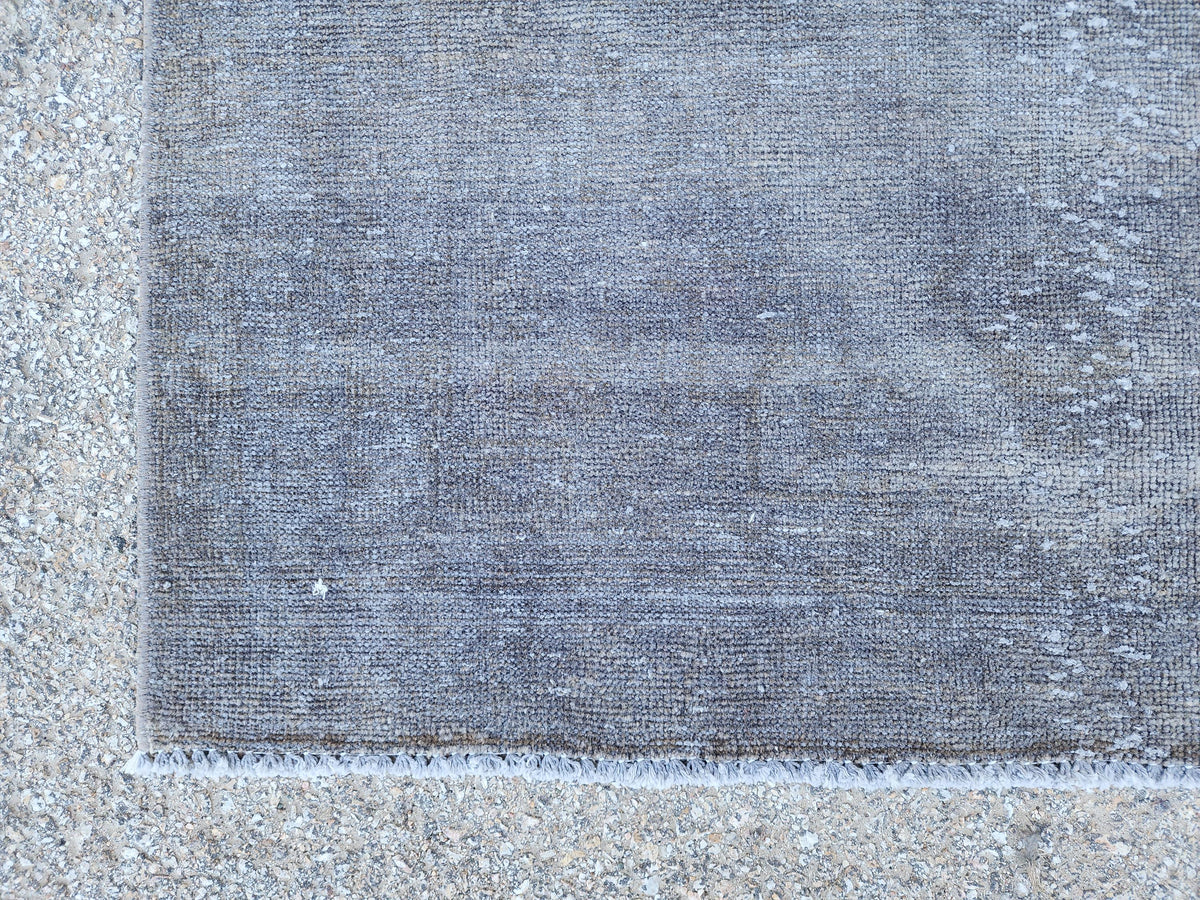 Gray Wool Turkish Rug 4x7: Handwoven Oriental Decor