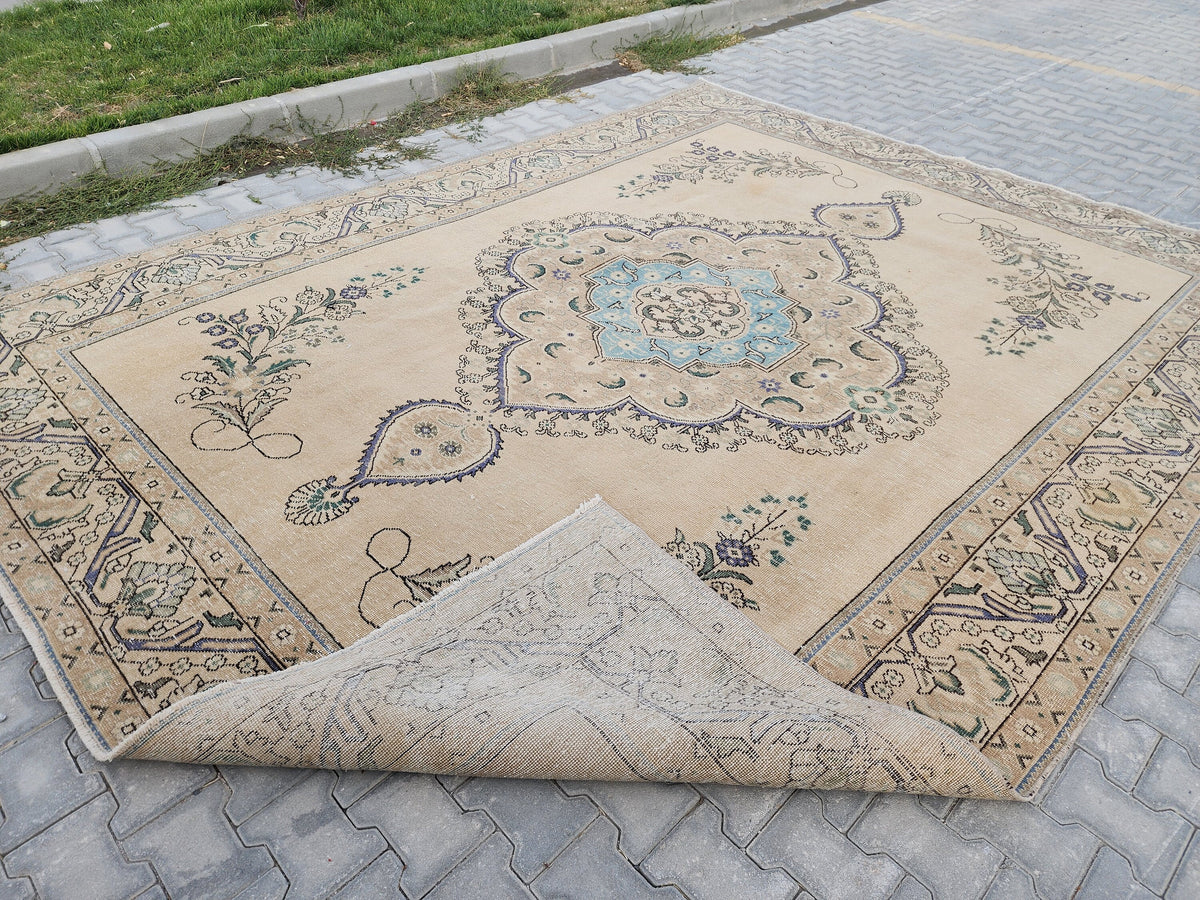 Vintage Oushak Rug 9x12: Hand-Knotted Turkish Wool Area Rug