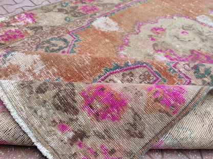 Handwoven Oushak Loom Rug 4x7: Turkish Bohemian Decor