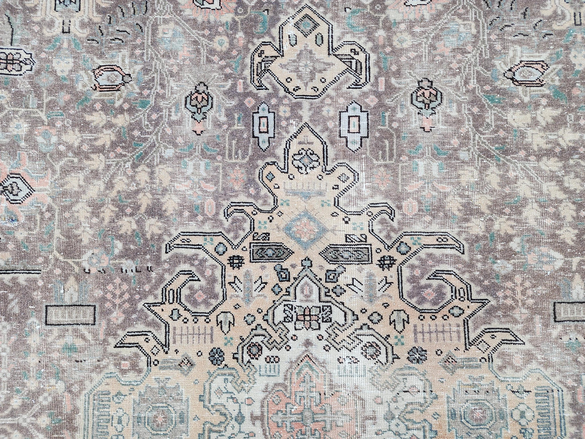 Vintage Neutral Rug: Hand Knotted, Natural Persian Design 8x11