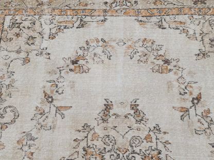 6x9 Vintage Oushak Rug: Handwoven Turkish Wool Medallion Rug