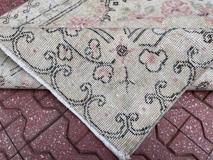 Handwoven Turkish Oushak Rug: 50/50 Wool Cotton Blend