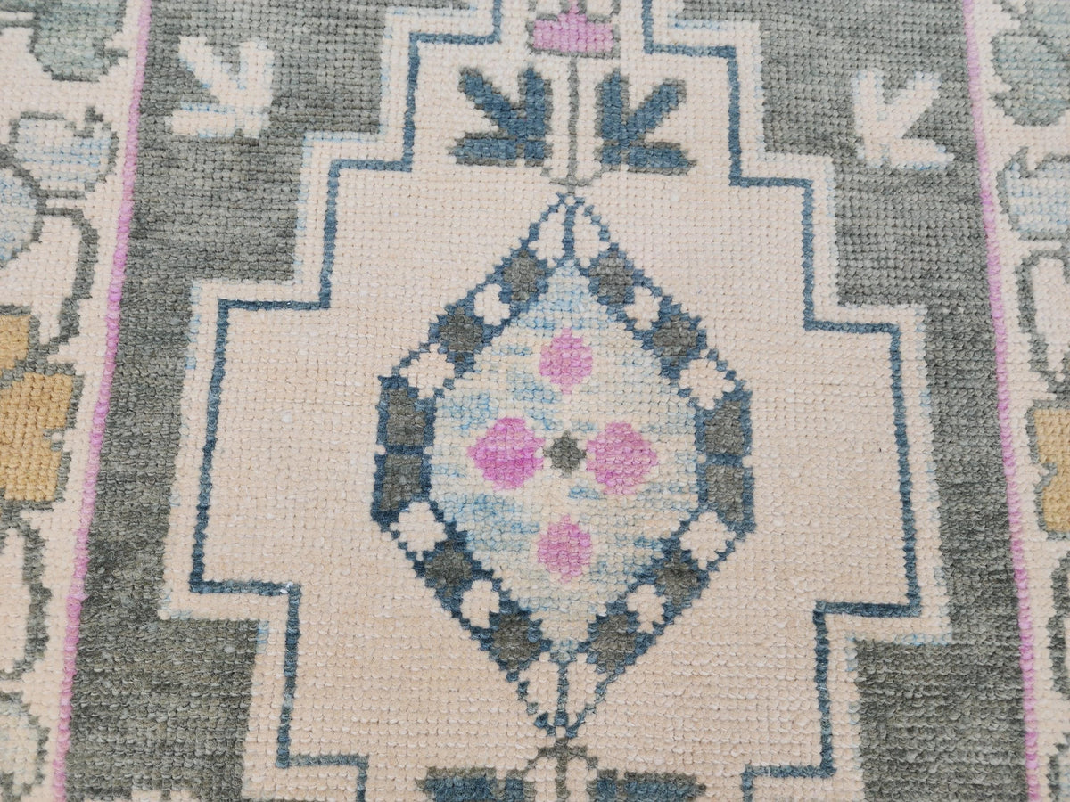 3x5 Oushak Rug: Handwoven Up Cycled Wool, Green Beige Medallion