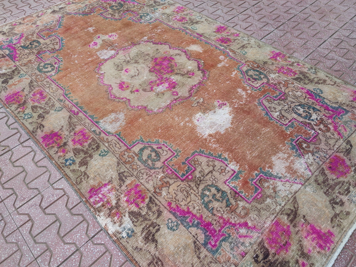 Handwoven Oushak Loom Rug 4x7: Turkish Bohemian Decor