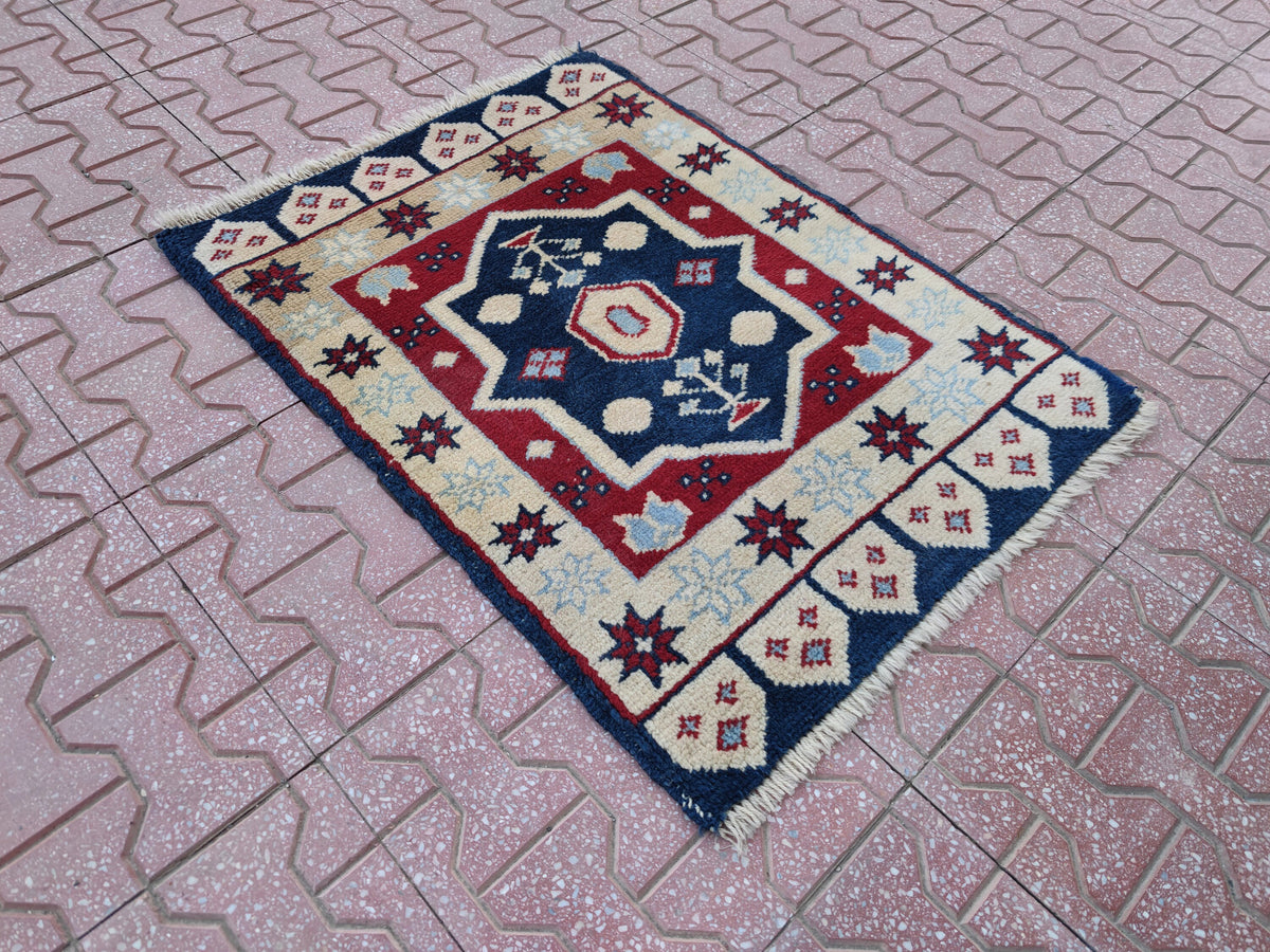 Vintage Handwoven Turkish Rug: Bohemian Oushak Small Rug (2x3)