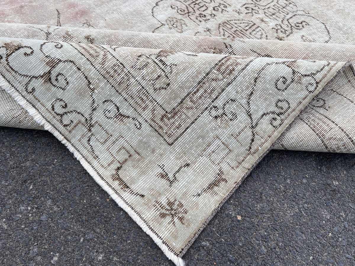 Hand Knotted Oushak Wool Rug 7x10: Neutral Oriental Decor