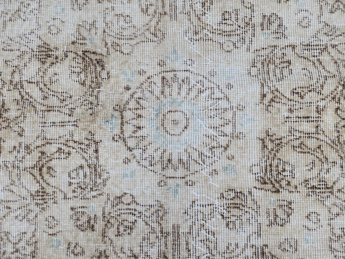 Handwoven Turkish Oushak Rug 7x10: Beige Wool, Rustic Decor