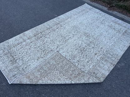 5x8 Handwoven Wool Turkish Rug: Neutral Oushak Area Rug