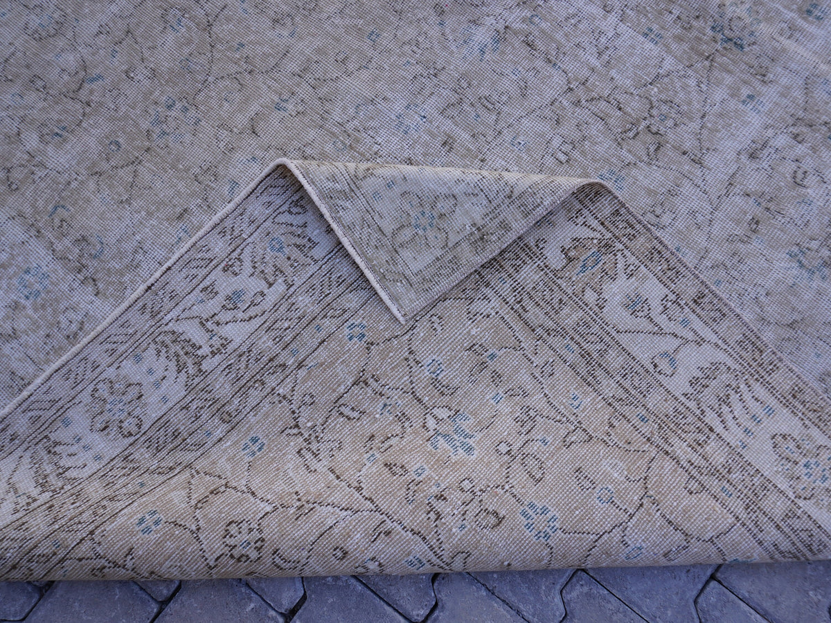 6x10 Vintage Turkish Rug: Neutral Muted Isparta Rug