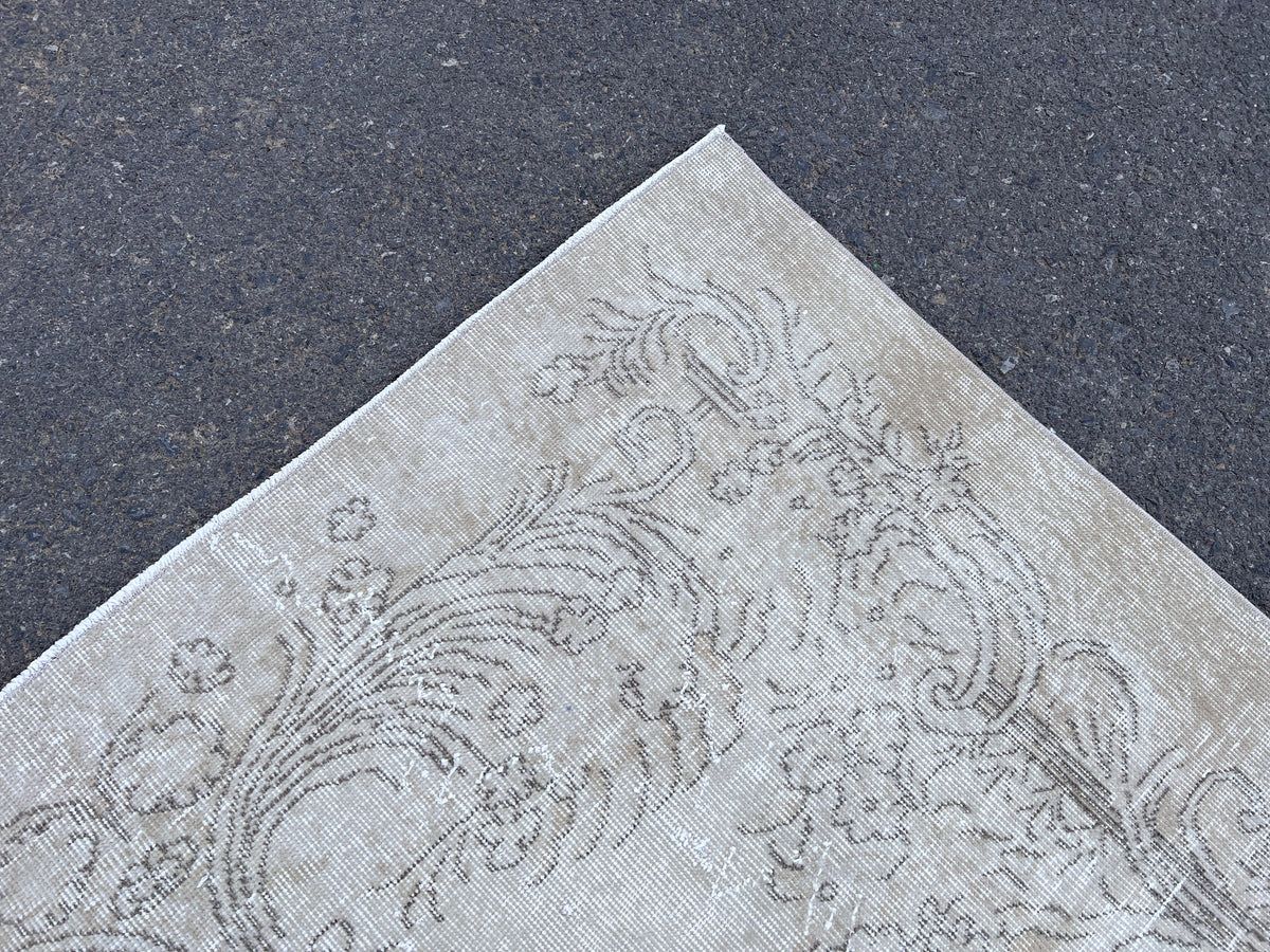 Handwoven Turkish Oushak Rug: 5x8 Vintage Wool & Cotton Area Rug