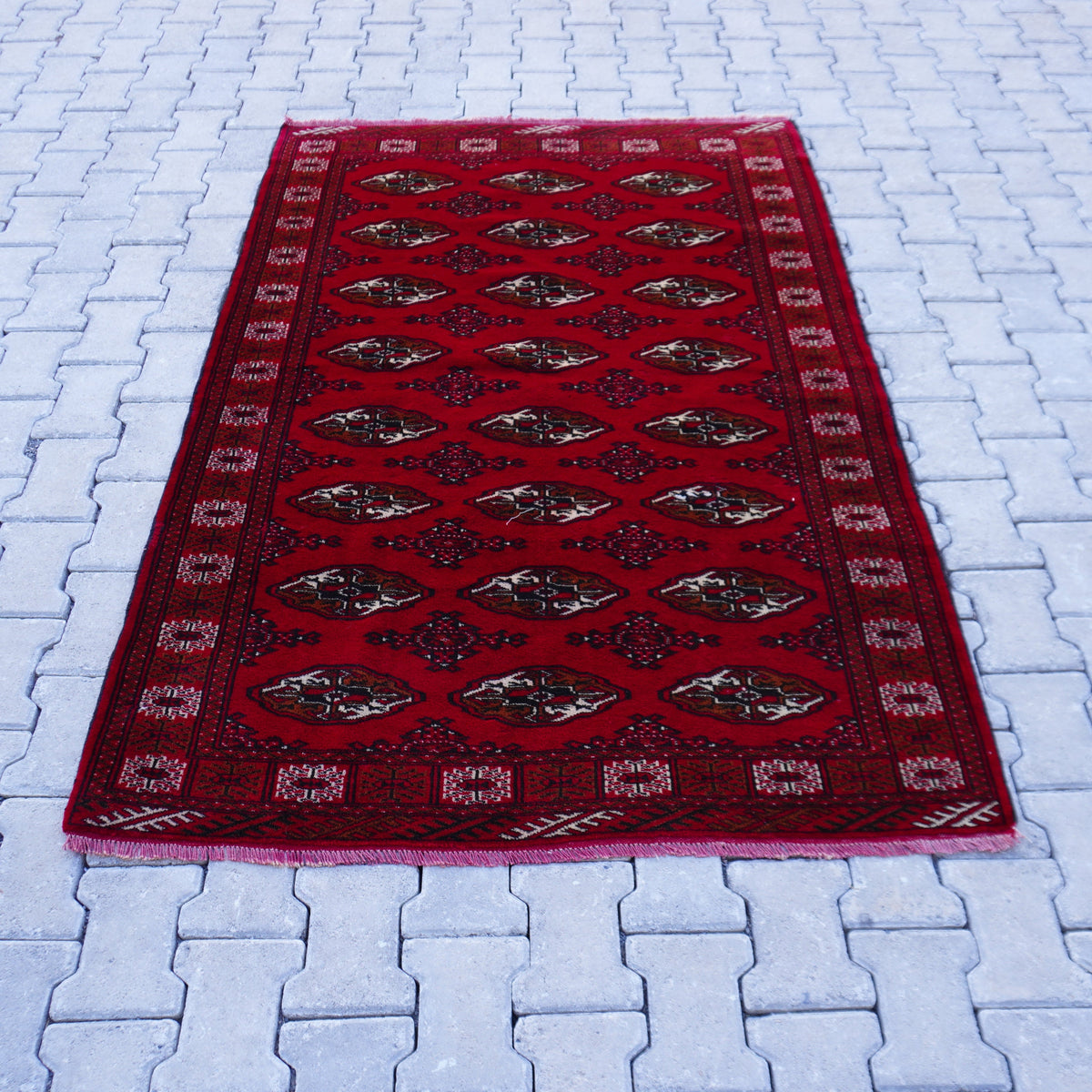 4x6 Vintage Turkmen Rug: Hand-Knotted Wool, Red Accent Rug