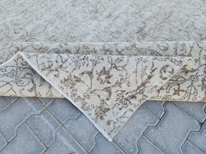 6x9 Vintage Oushak Rug: Hand-Knotted Neutral Bohemian Rug