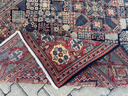 5x7 Antique Turkish Wool Rug: Handcrafted Bohemian Area Rug