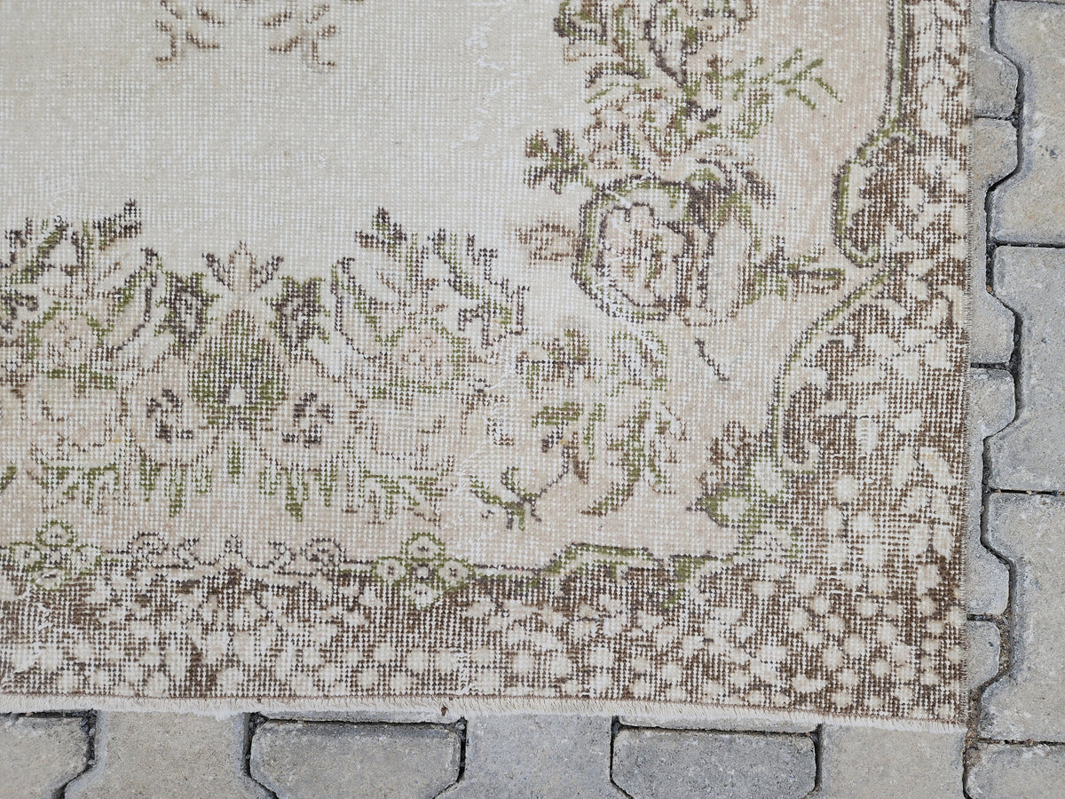 4x7 Vintage Turkish Oushak Rug: Handwoven Wool & Cotton
