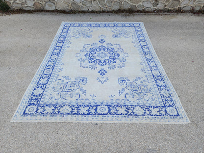 Vintage Oushak Rug 8x11: Blue Medallion Turkish Hand-Knotted Wool Area Rug