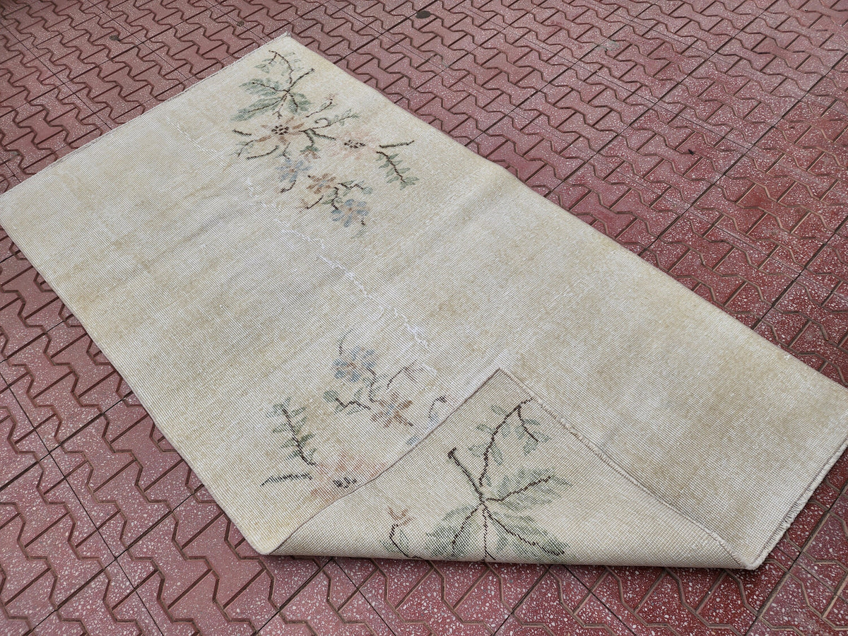 Handwoven Wool Oushak Rug 4x6: Green & Neutral Turkish Design