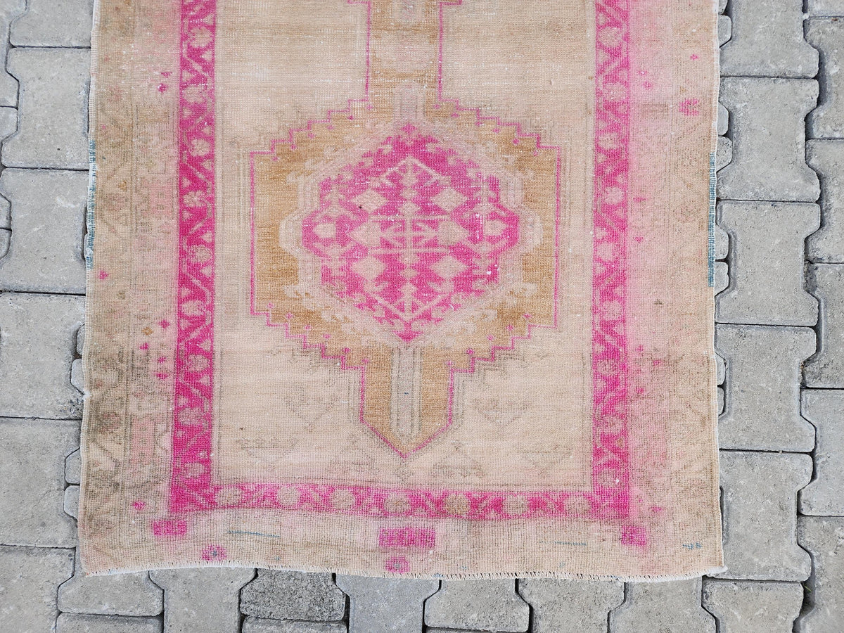 Vintage Pink Wool Oushak Runner Rug - 3x9 Oriental Entryway Rug