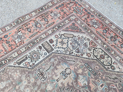 Vintage Neutral Rug: Hand Knotted, Natural Persian Design 8x11