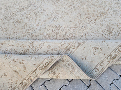 Vintage Turkish Area Rug 10x12: Handcrafted Wool Beige Rug