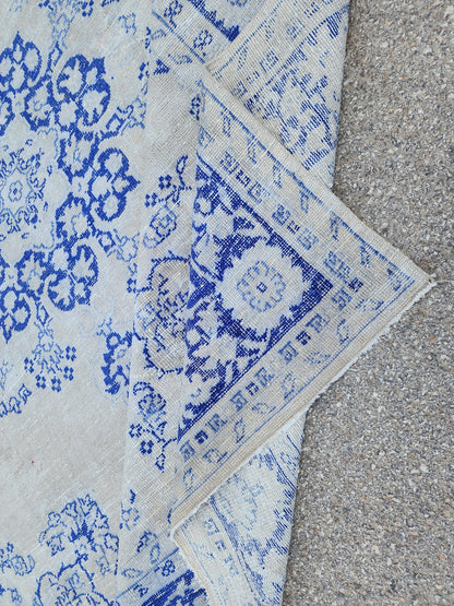 Vintage Oushak Rug 8x11: Blue Medallion Turkish Hand-Knotted Wool Area Rug