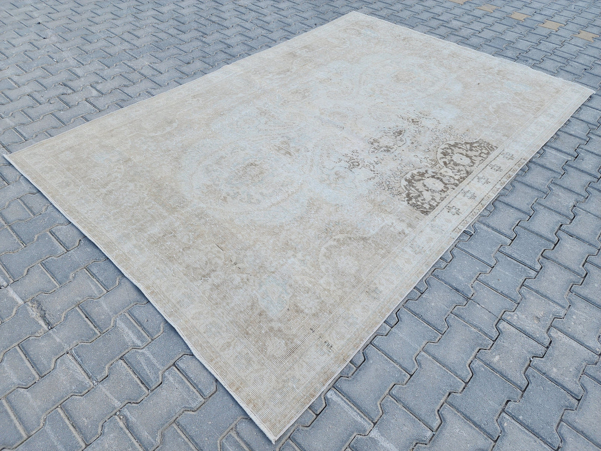 6x9 Vintage Oushak Rug: Beige Wool Oriental Rug