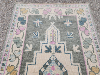 3x5 Oushak Rug: Handwoven Up Cycled Wool, Green Beige Medallion